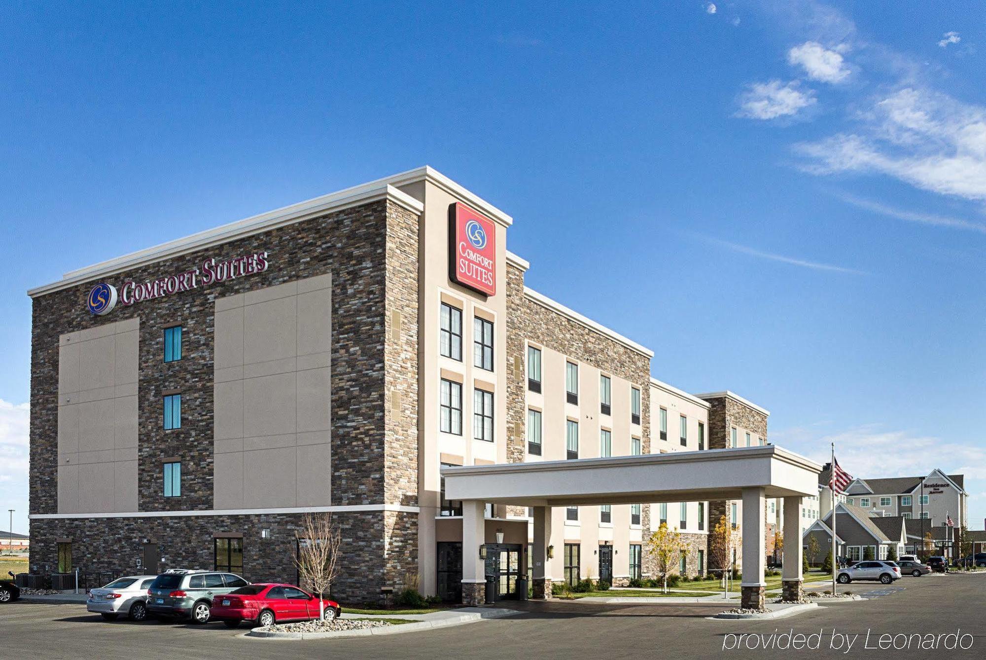 Comfort Suites Fargo Medical Center Exterior foto